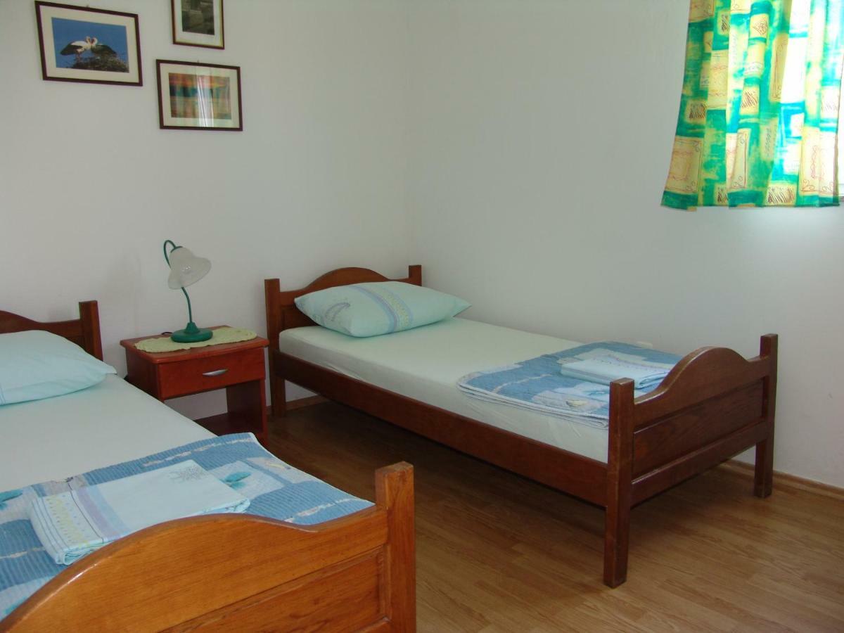 Apartment Mihalj Jadrija First Floor ชิเบนิก ภายนอก รูปภาพ
